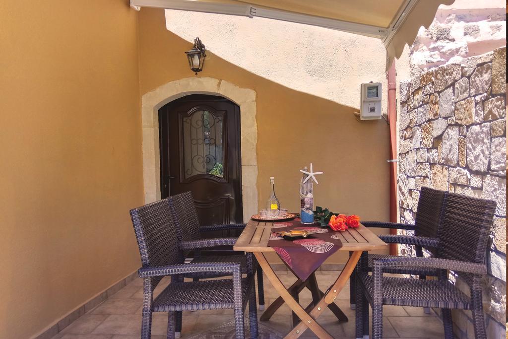 Villa Galanthus Lístaros エクステリア 写真